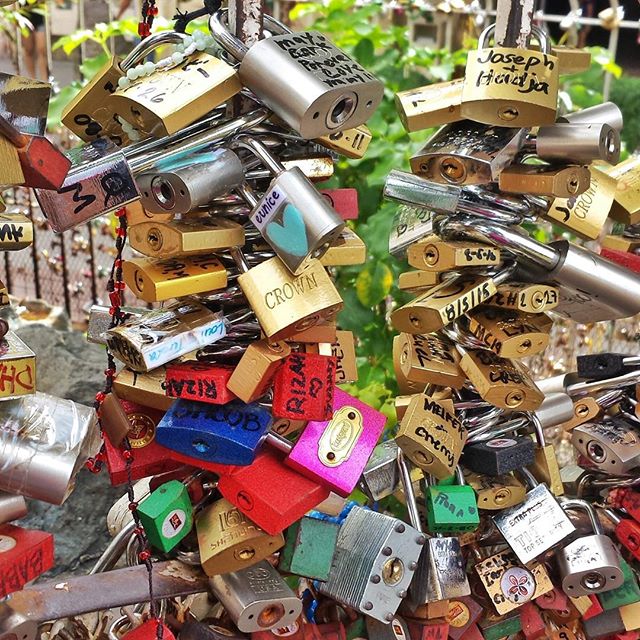 Philippines' Version Of Love Lock Or Love Padlock Located At ...